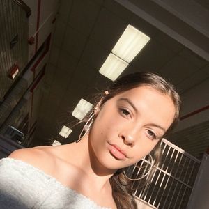 Meet your Posher, Leila